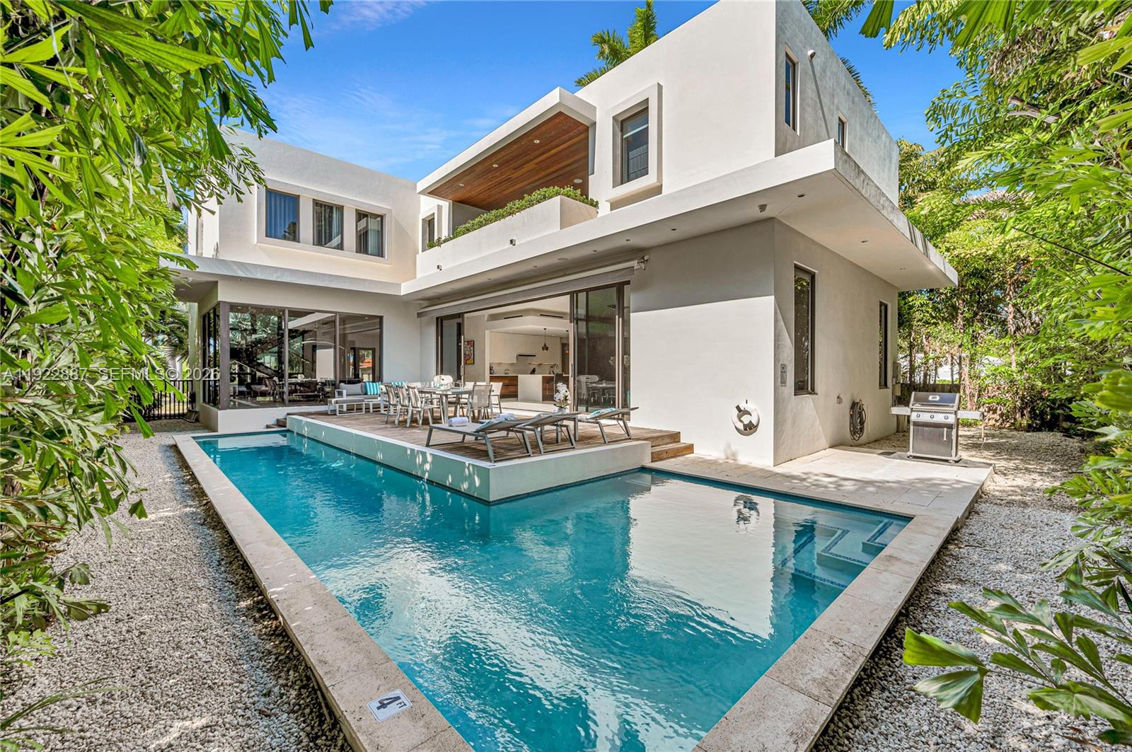 NORTH BAY ISLAND - Residential