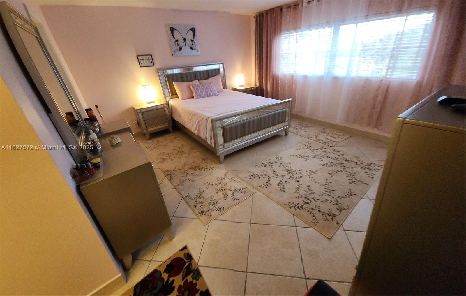 FAIRWAYS ROYALE CONDO - Residential