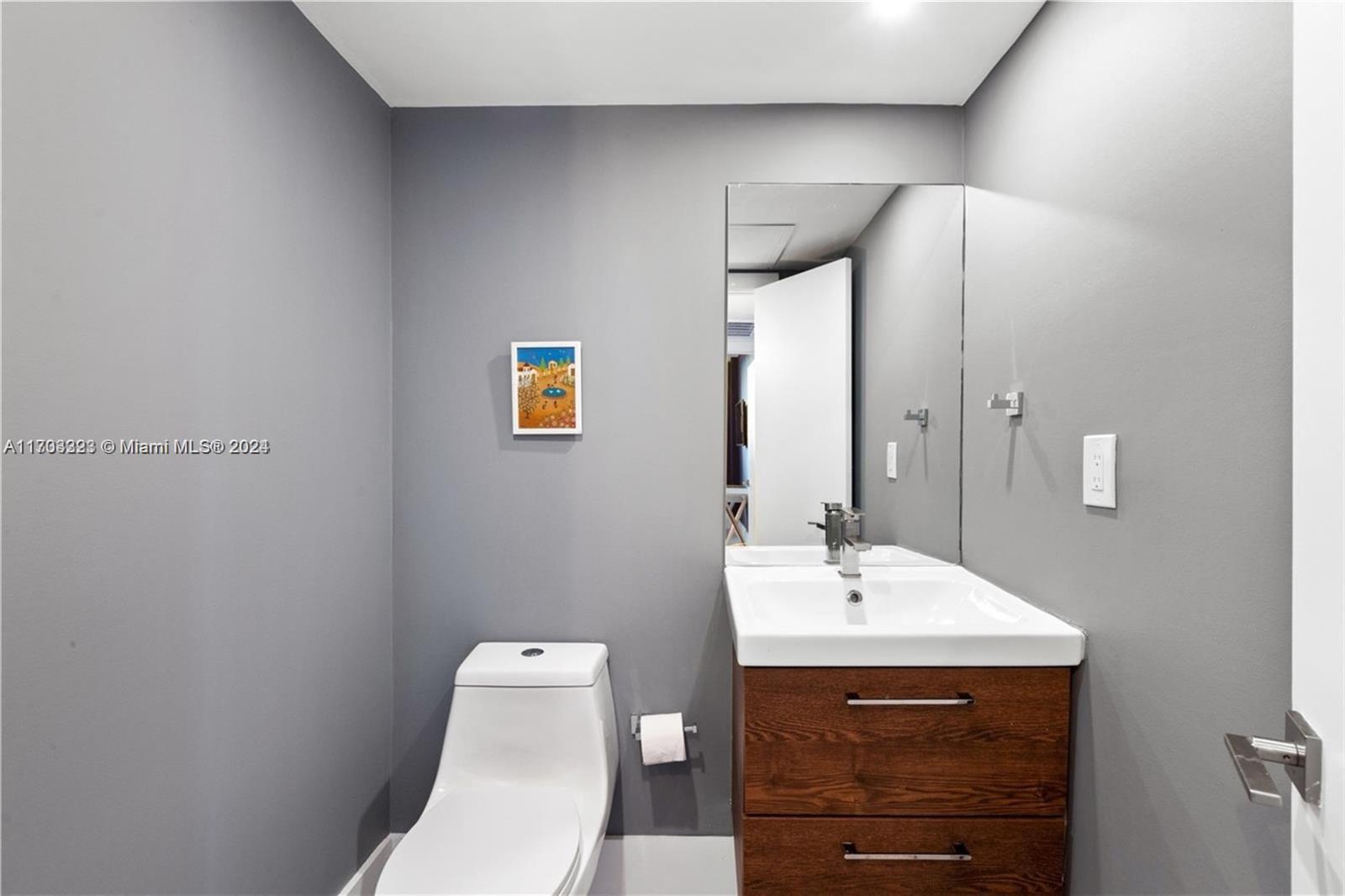 GABLES WATERWAY TOWERS CO - Residential