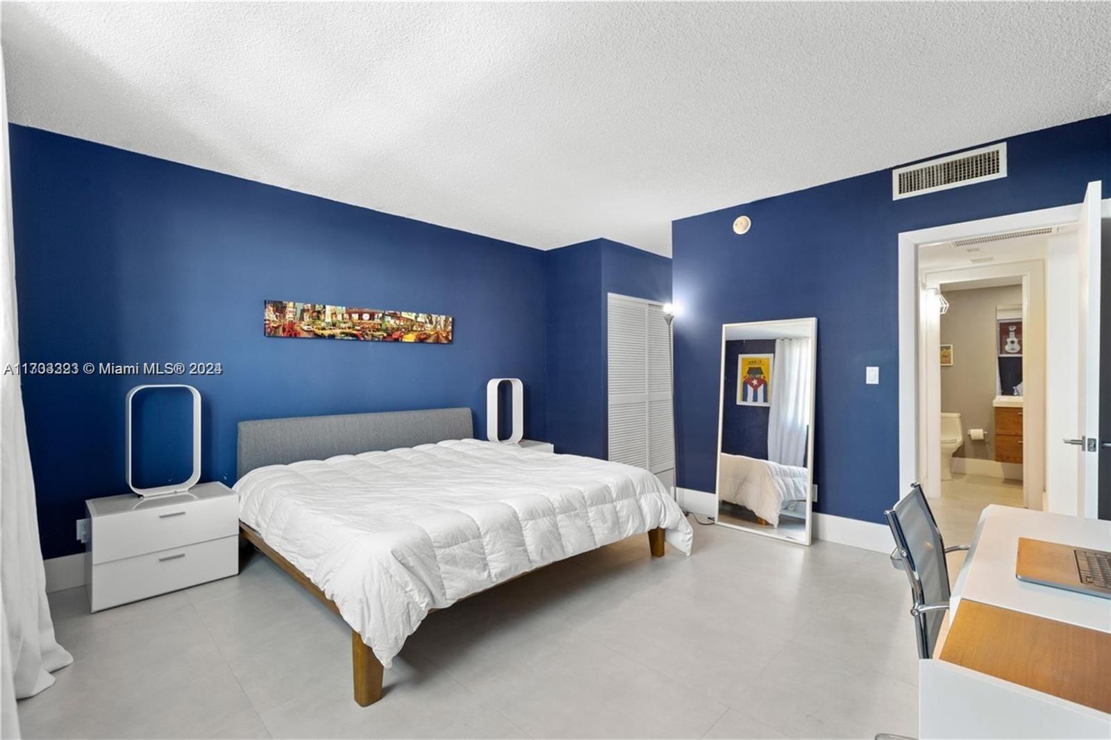 GABLES WATERWAY TOWERS CO - Residential