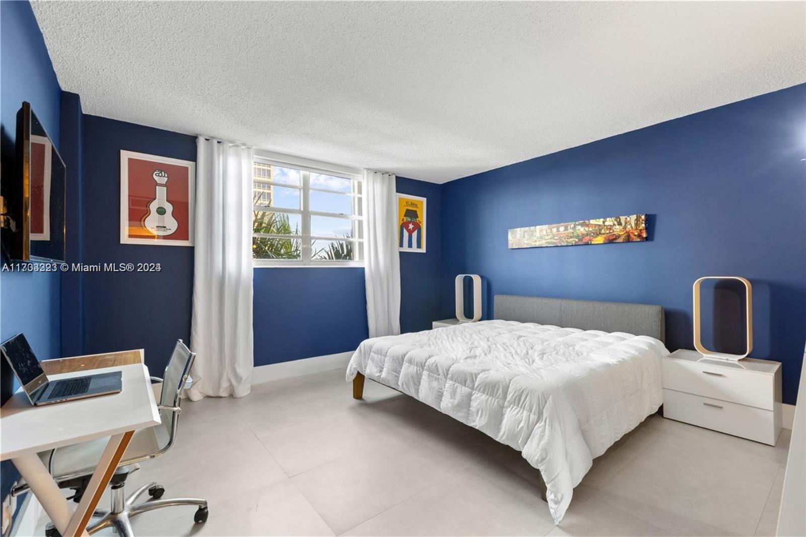 GABLES WATERWAY TOWERS CO - Residential