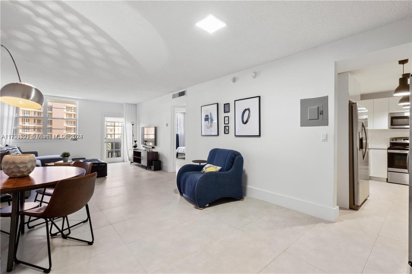 GABLES WATERWAY TOWERS CO - Residential