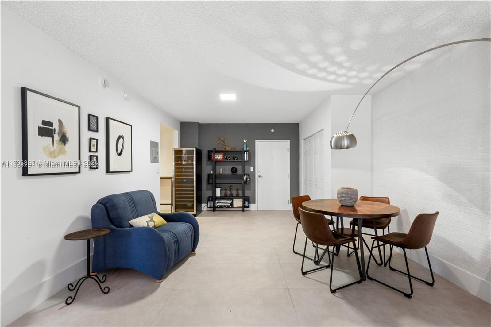 GABLES WATERWAY TOWERS CO - Residential