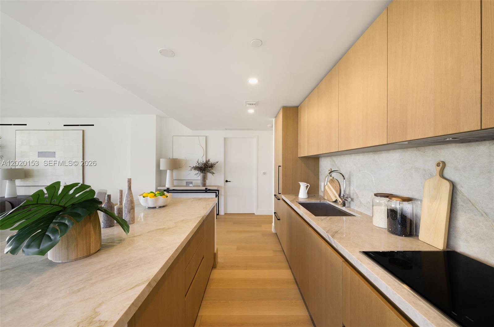 BAY HARBOR ISLAND - Residential
