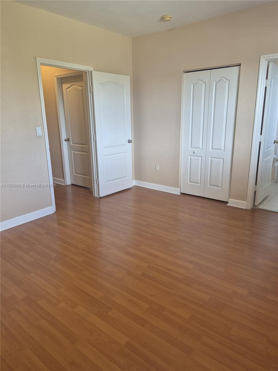 EMERALD LAKES - Residential Lease