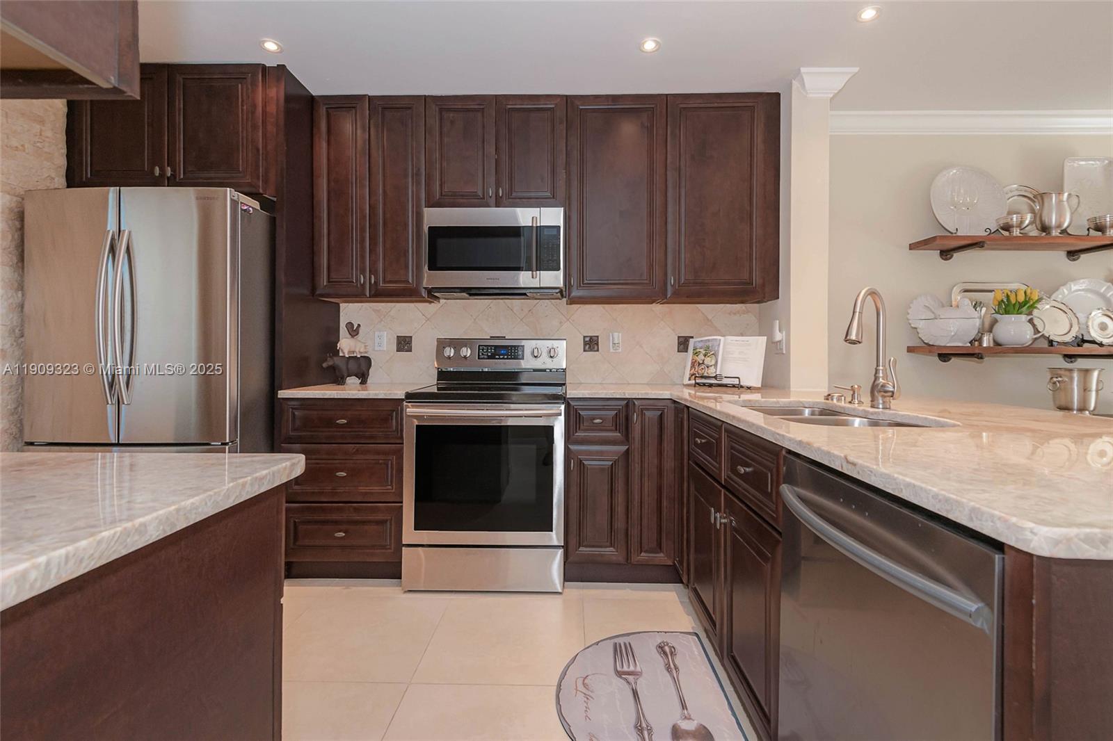 CHAPEL TRAIL II - Residential Lease