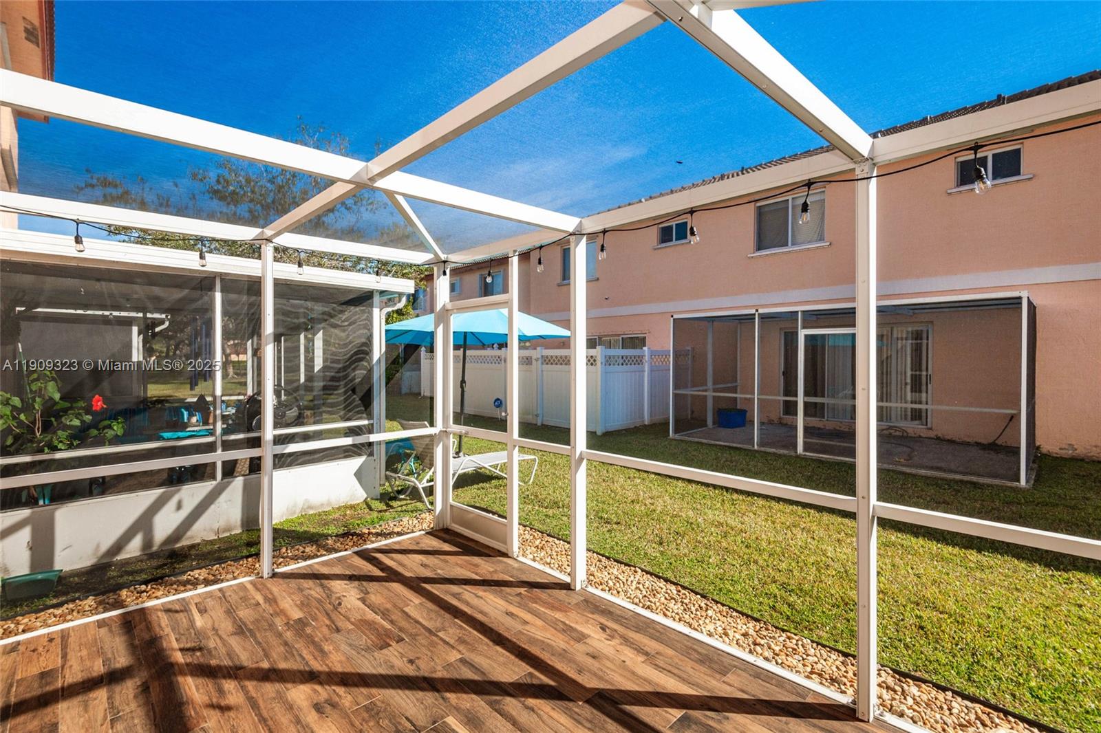 CHAPEL TRAIL II - Residential Lease