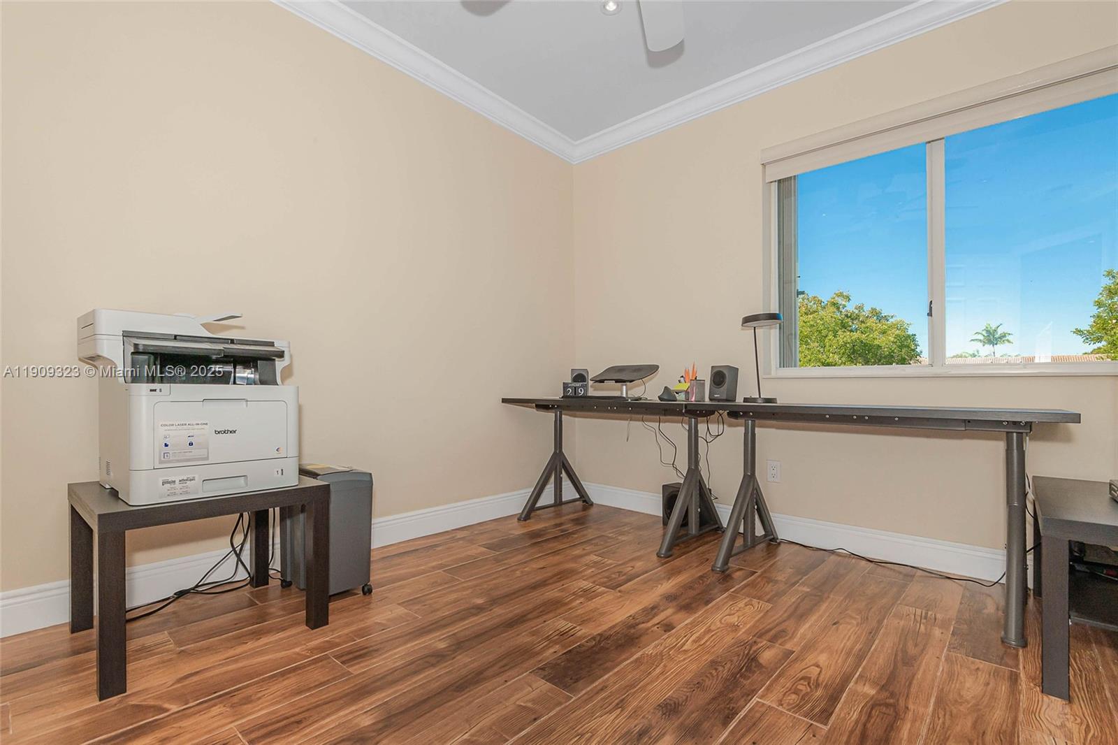 CHAPEL TRAIL II - Residential Lease