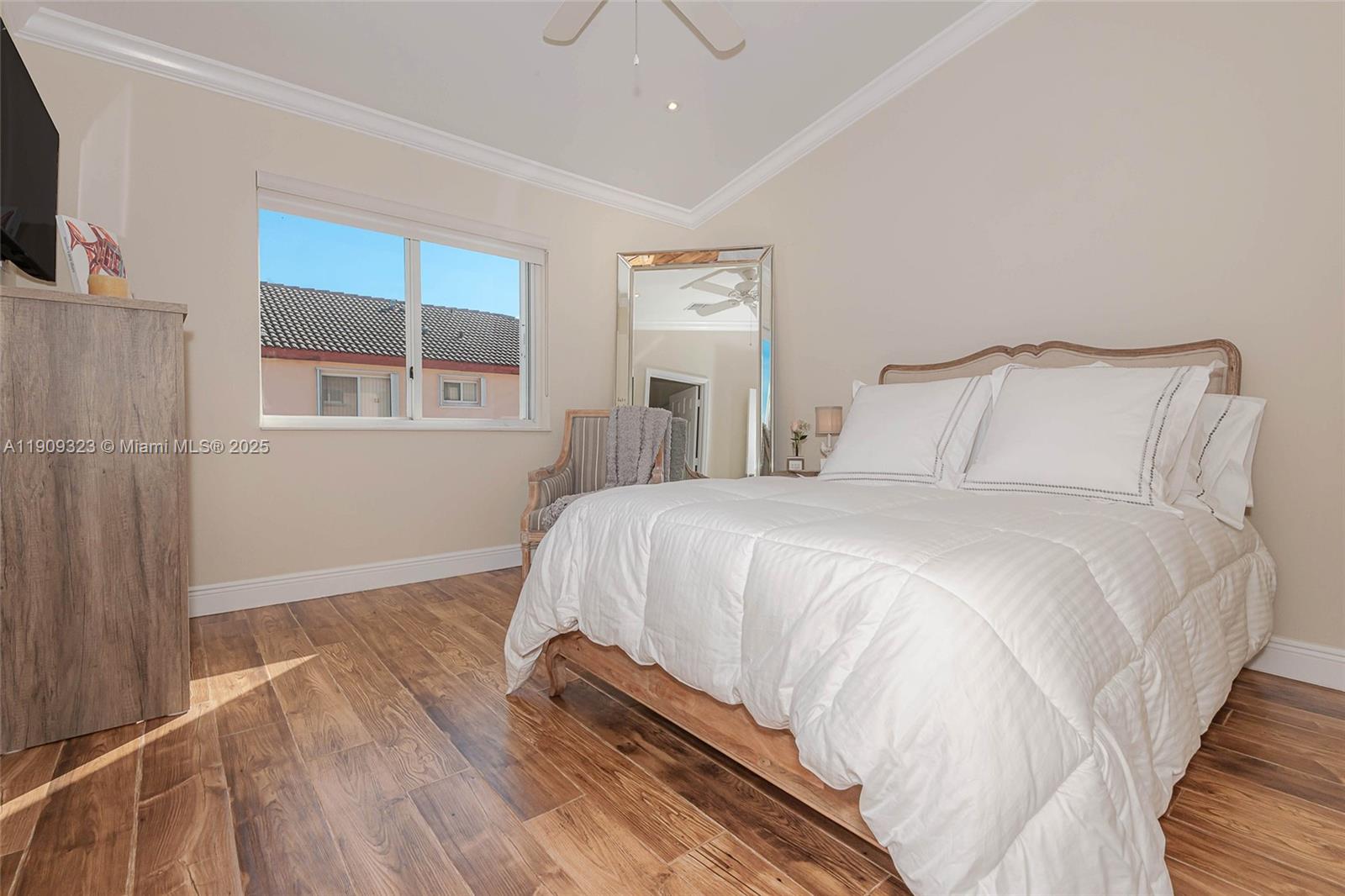 CHAPEL TRAIL II - Residential Lease