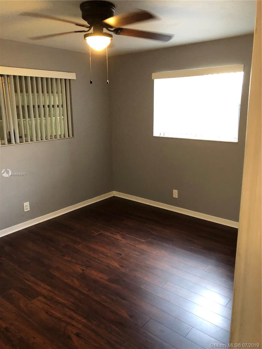 HOLLYWOOD HEIGHTS ADD SEC - Residential Lease