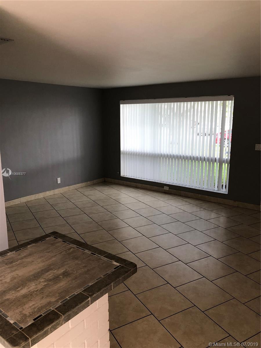 HOLLYWOOD HEIGHTS ADD SEC - Residential Lease