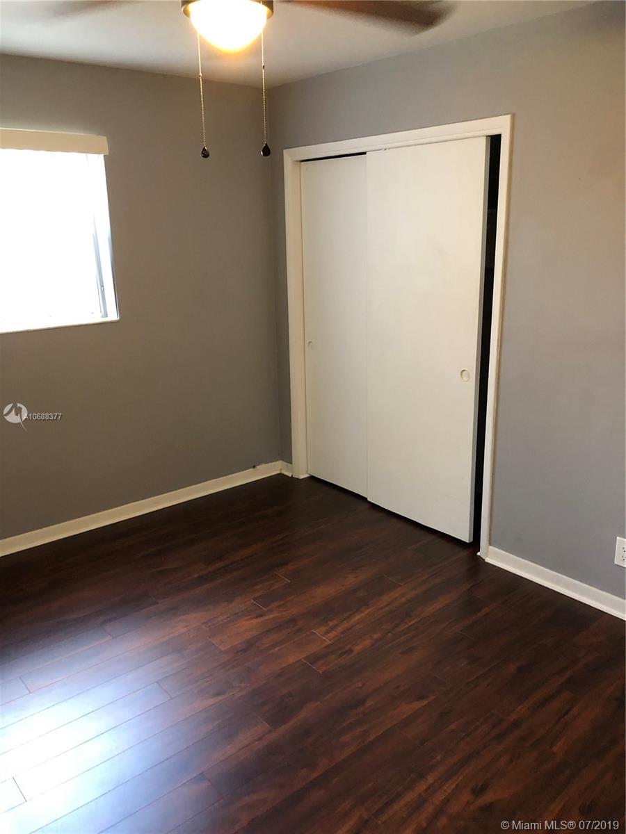 HOLLYWOOD HEIGHTS ADD SEC - Residential Lease
