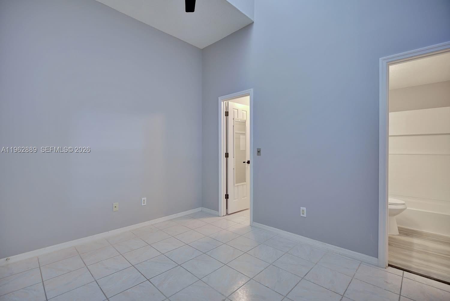 AVON PARK LAKES - Residential