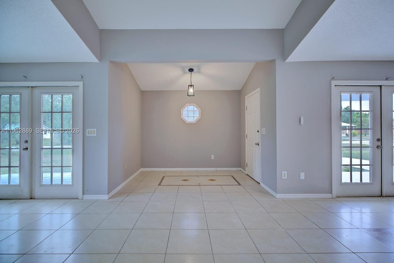 AVON PARK LAKES - Residential