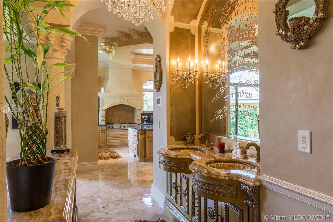 Banyan Oakridge 157-44 B - Residential