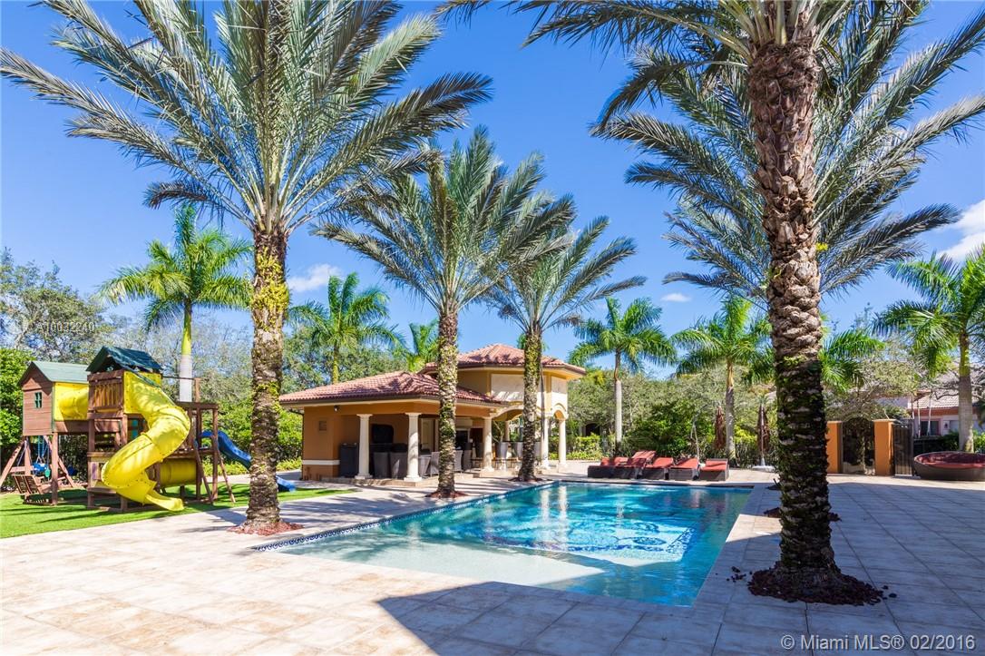 Banyan Oakridge 157-44 B - Residential