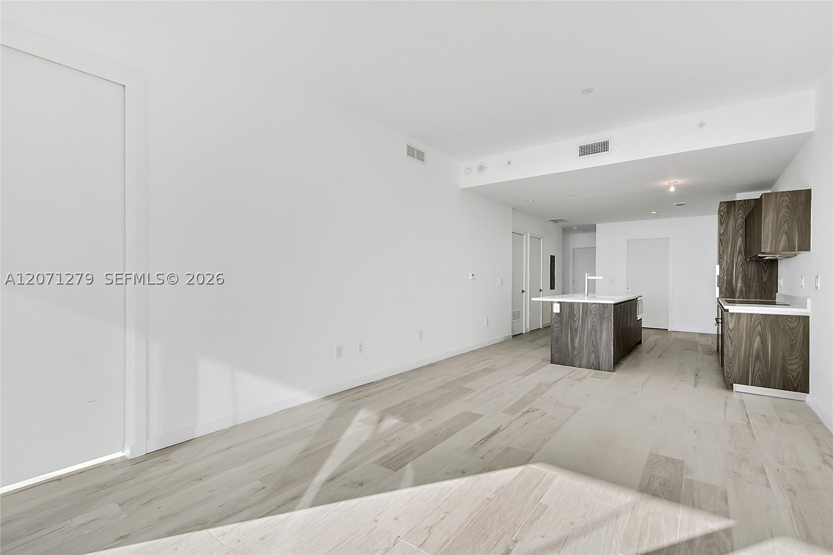 480 NE 31st St 904