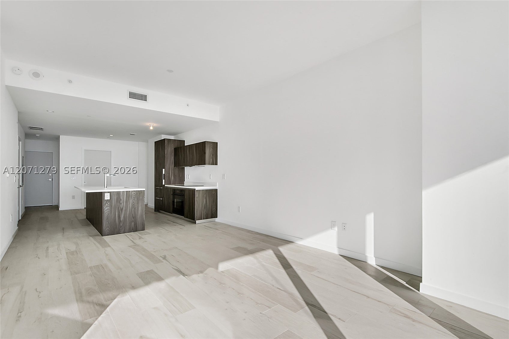 480 NE 31st St 904