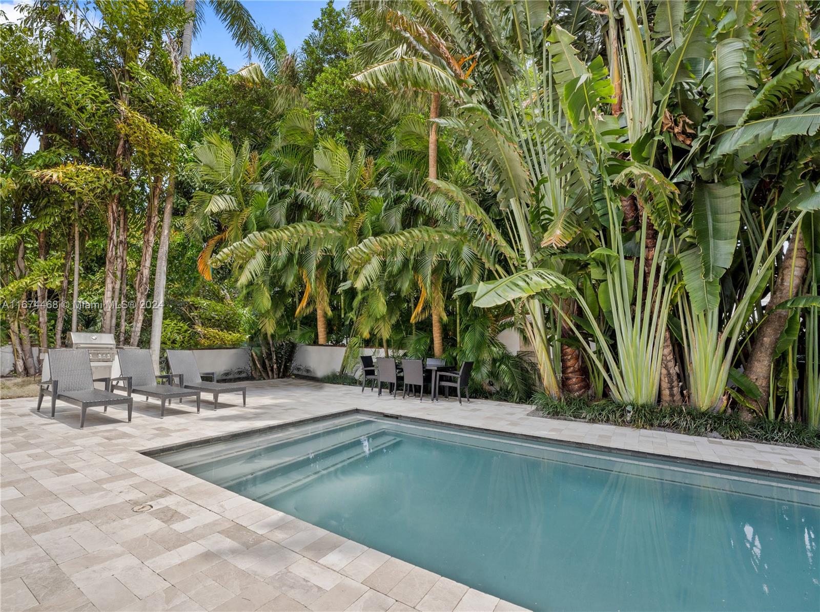 LA GORCE GOLF SUB - Residential