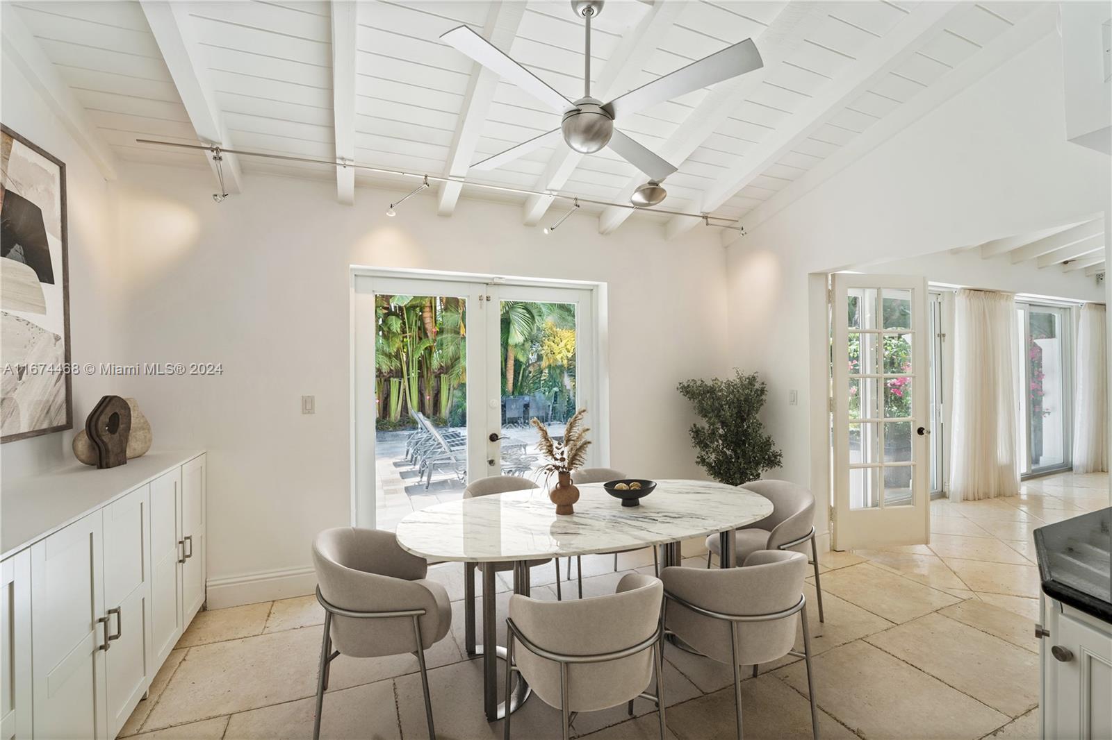 LA GORCE GOLF SUB - Residential