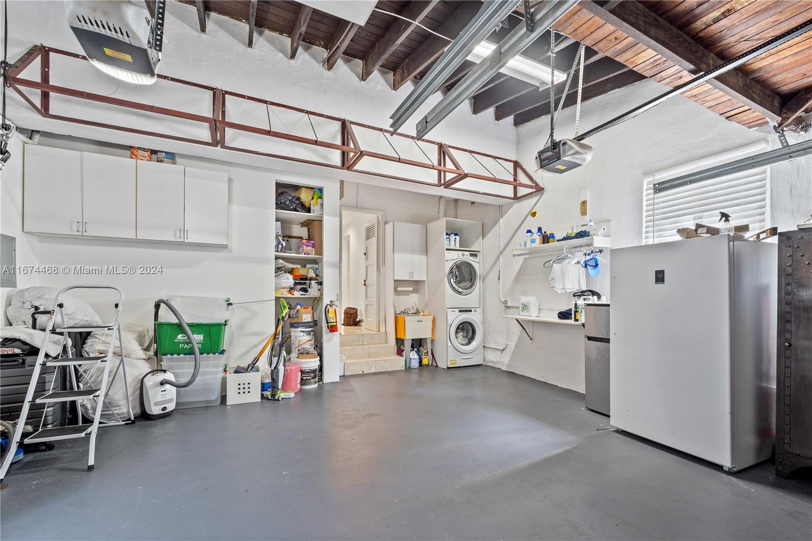 LA GORCE GOLF SUB - Residential