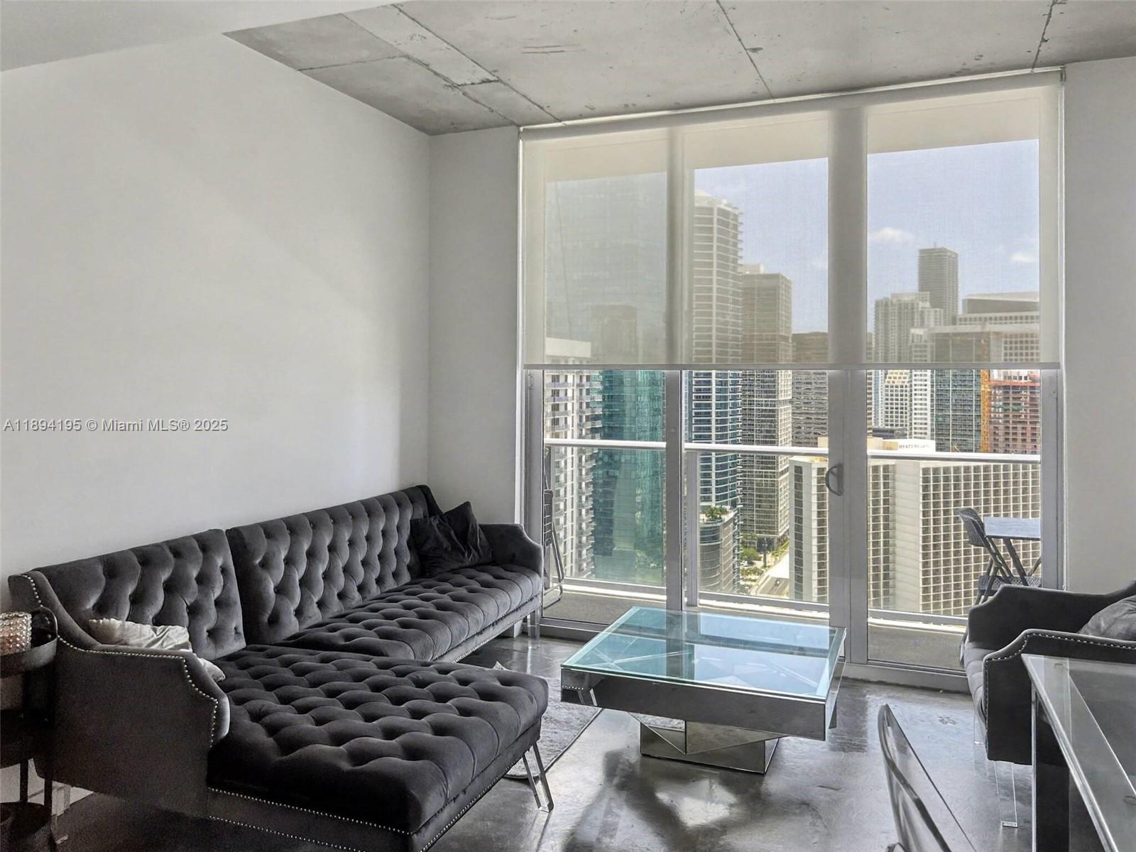 CENTRO CONDO - Residential