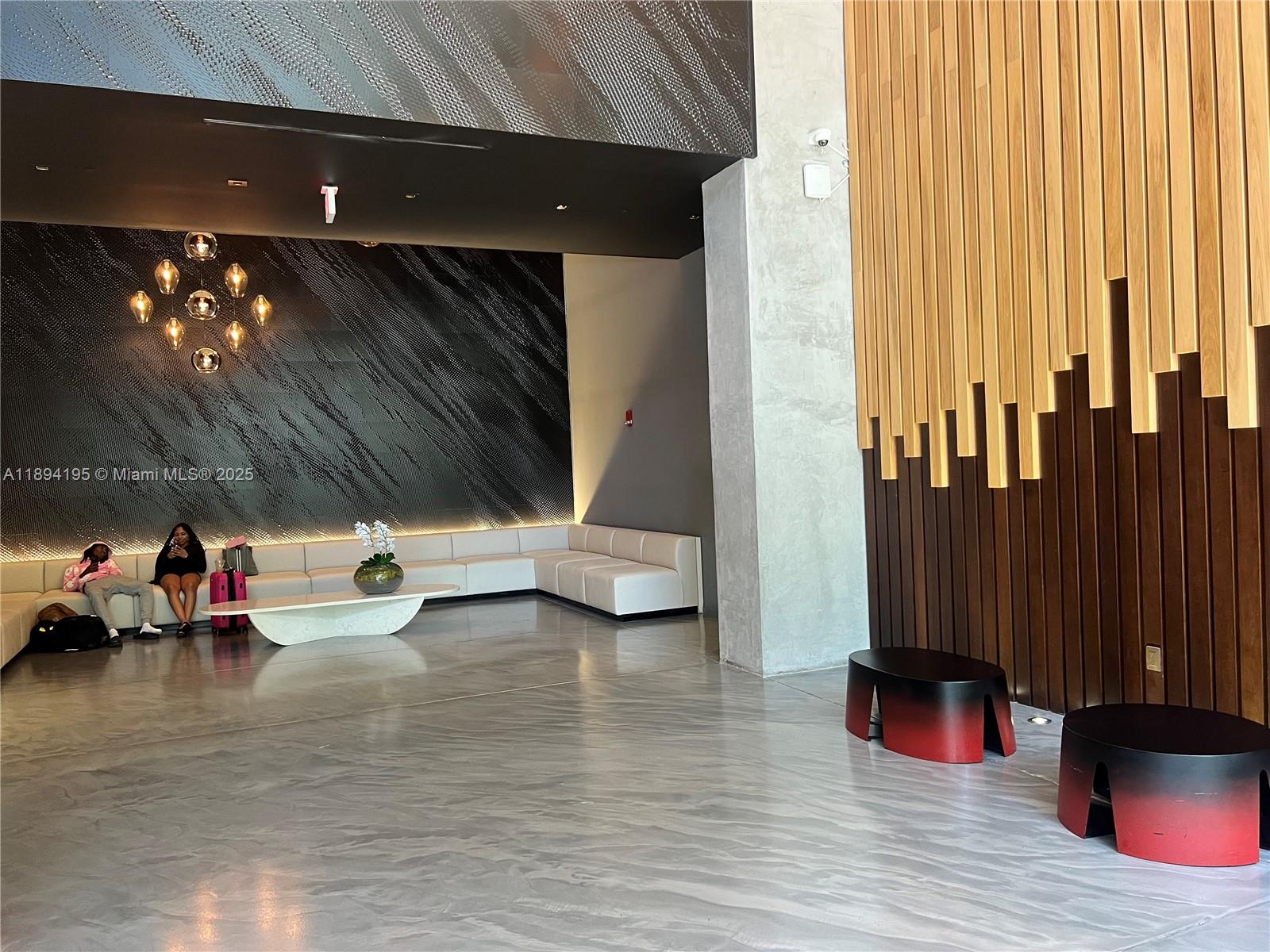 CENTRO CONDO - Residential