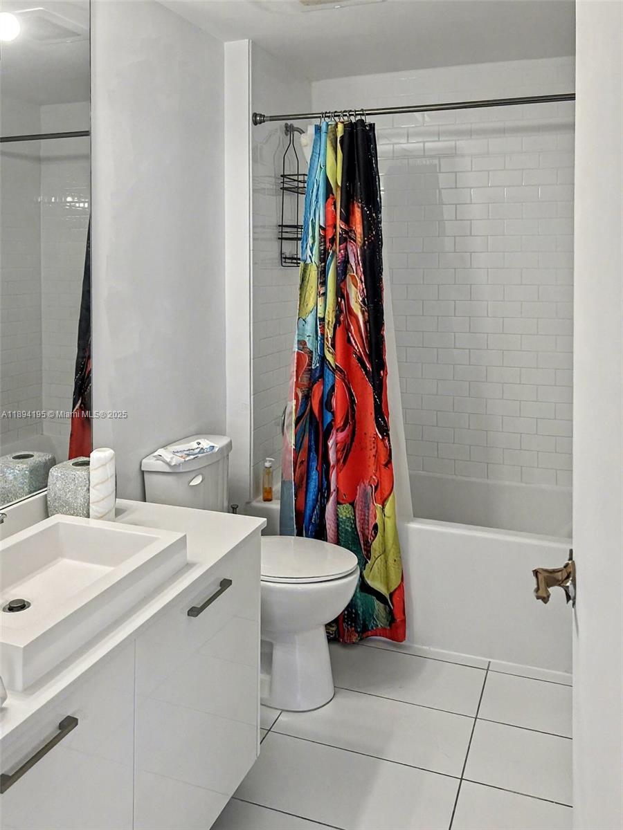 CENTRO CONDO - Residential