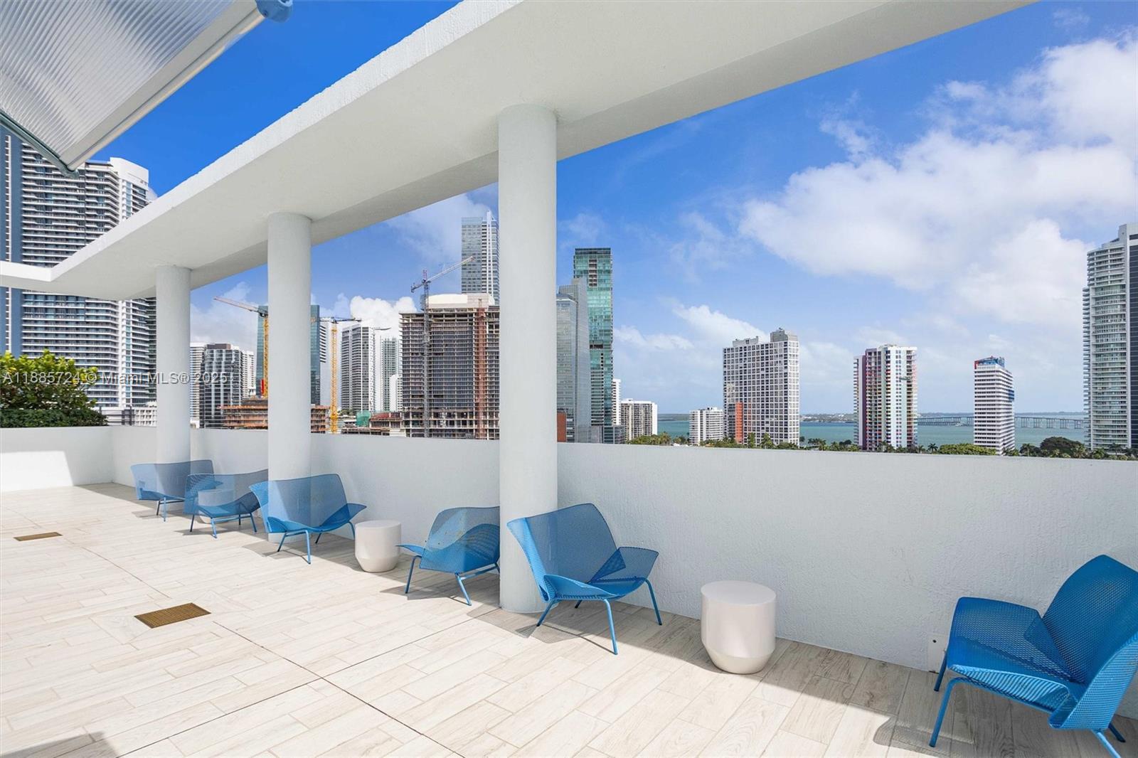 LE PARC AT BRICKELL CONDO - Residential
