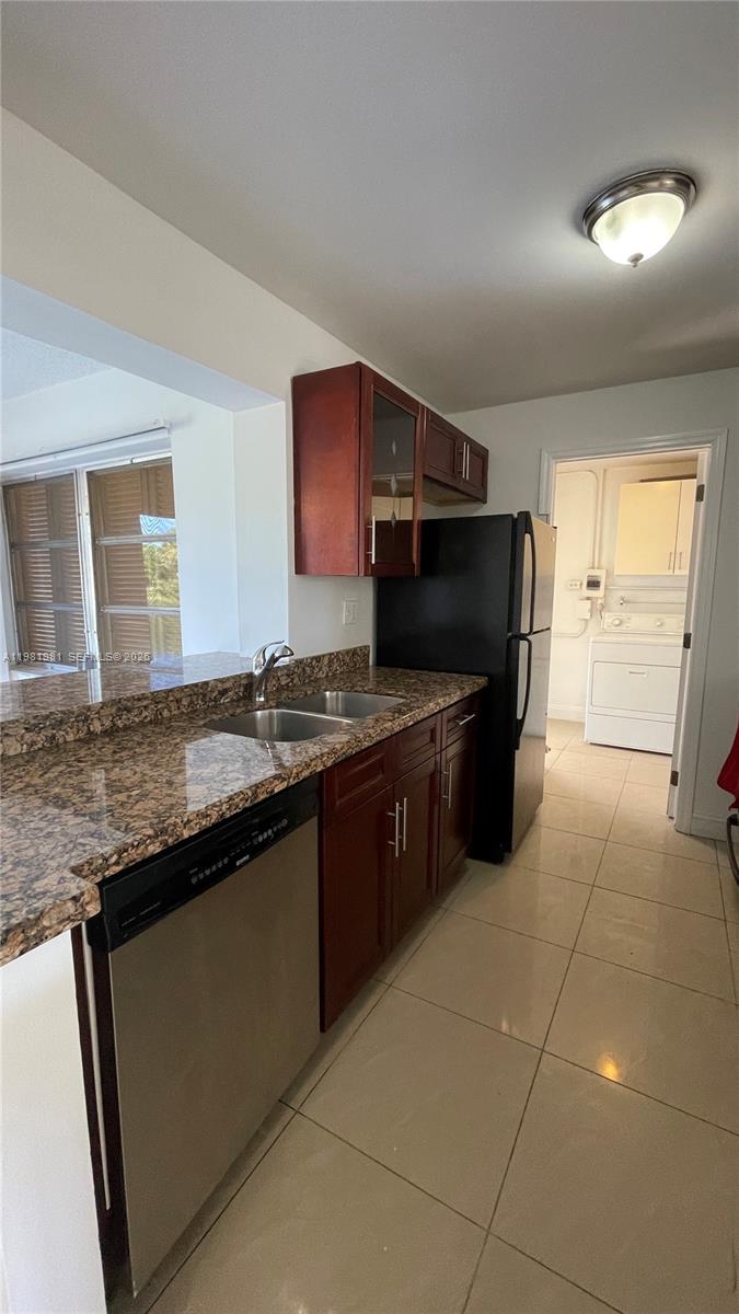 BONNIE LOCH SEC 1 - Residential Lease