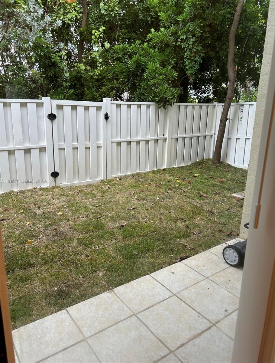 GARDENS OF SUNRISE CONDO - Residential