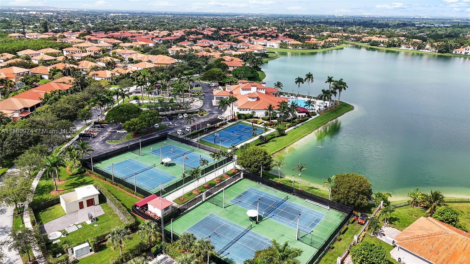 CUTLER CAY - Residential