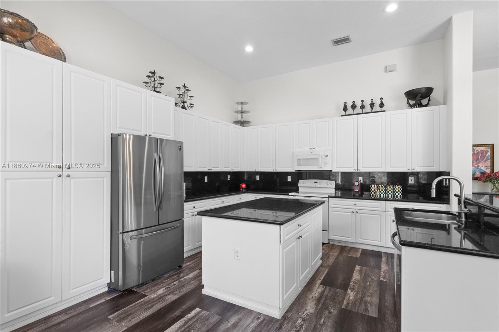 CUTLER CAY - Residential