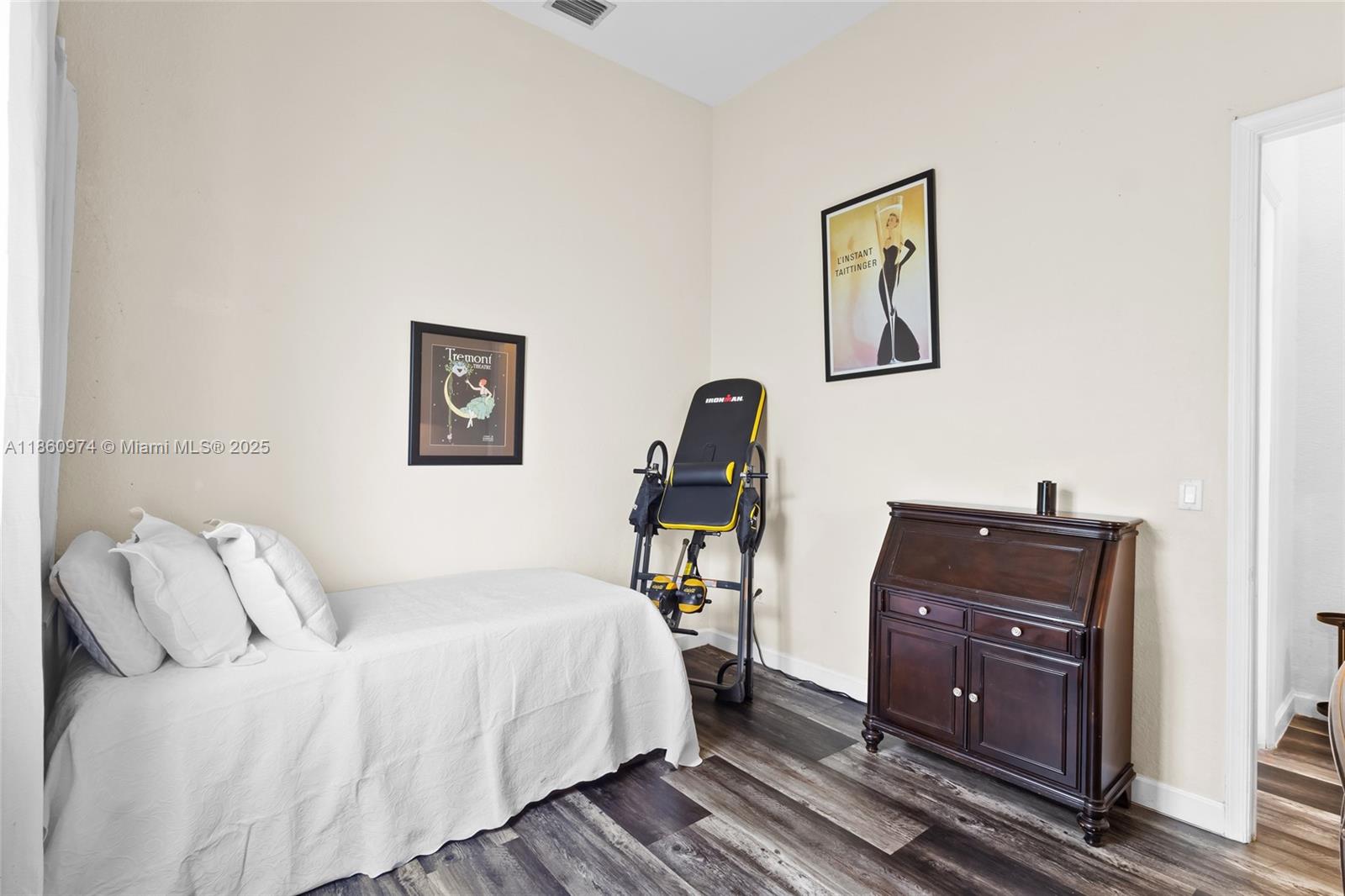 CUTLER CAY - Residential