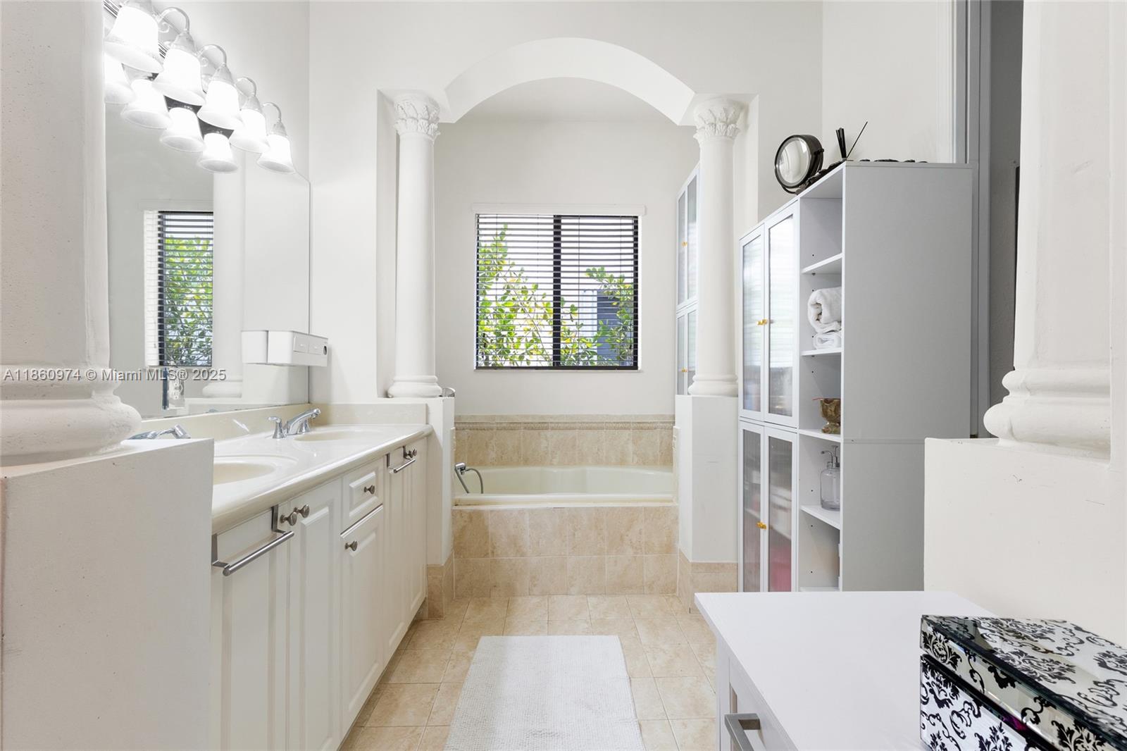 CUTLER CAY - Residential