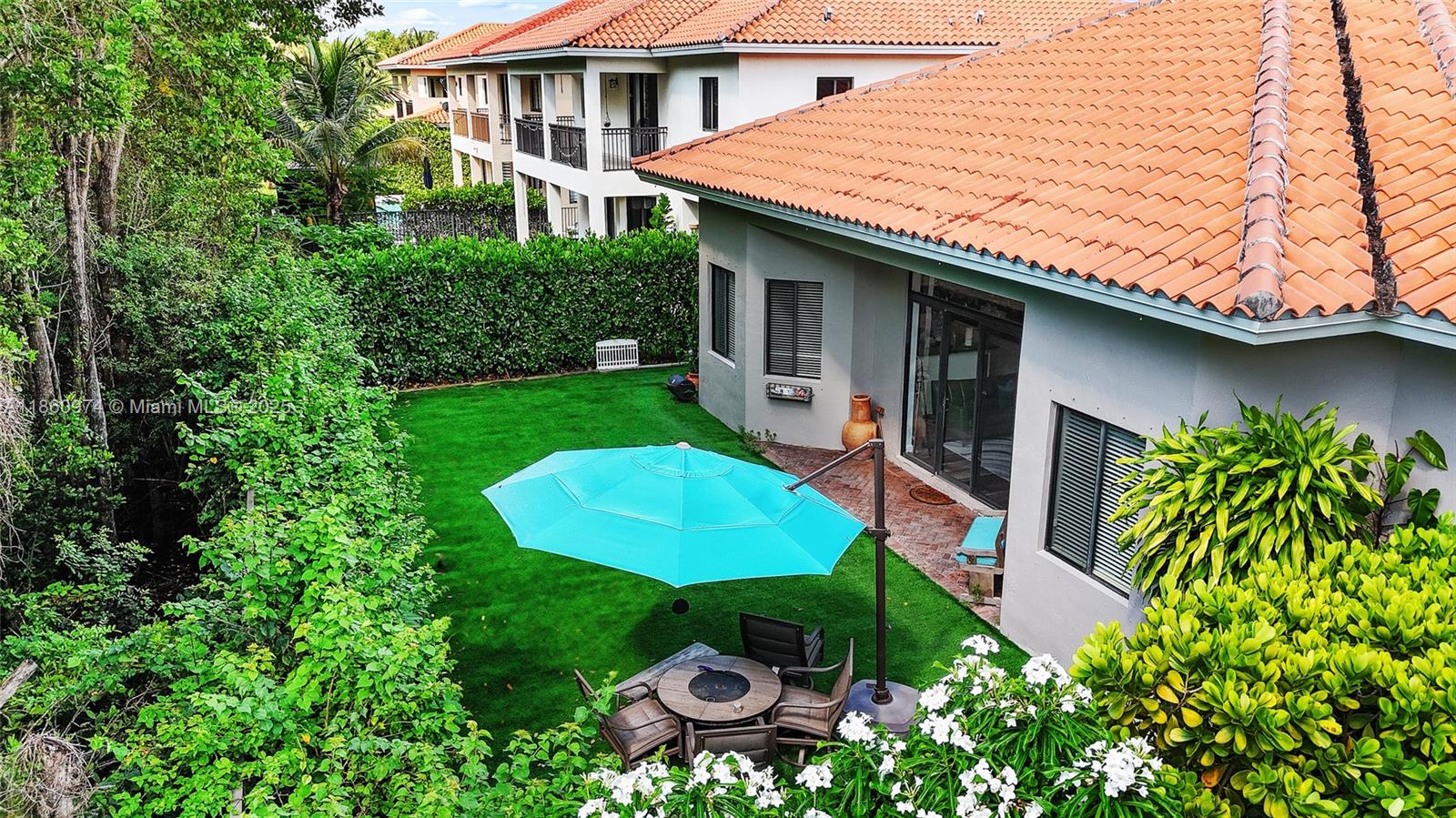 CUTLER CAY - Residential