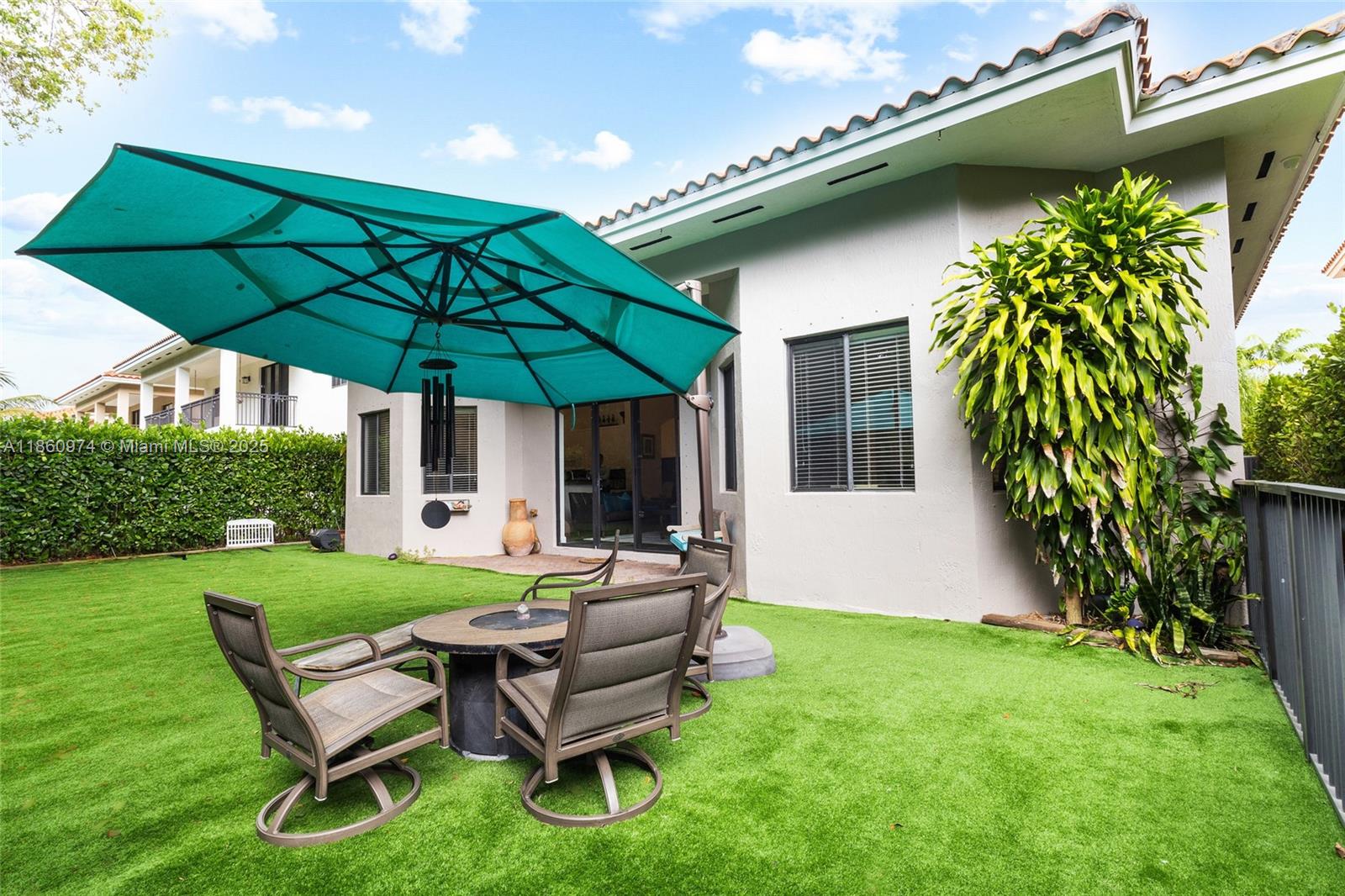 CUTLER CAY - Residential