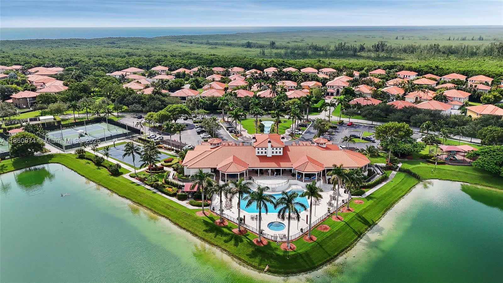 CUTLER CAY - Residential