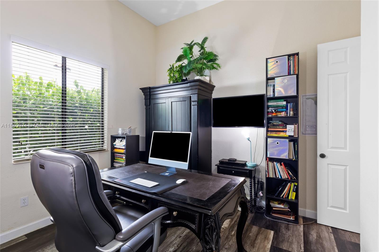 CUTLER CAY - Residential