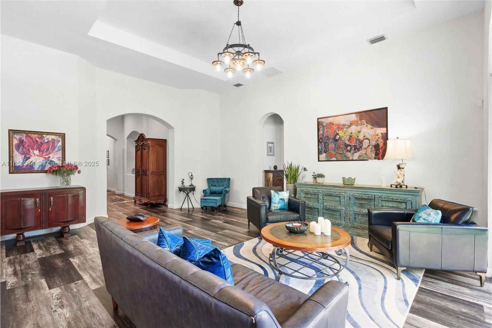 CUTLER CAY - Residential