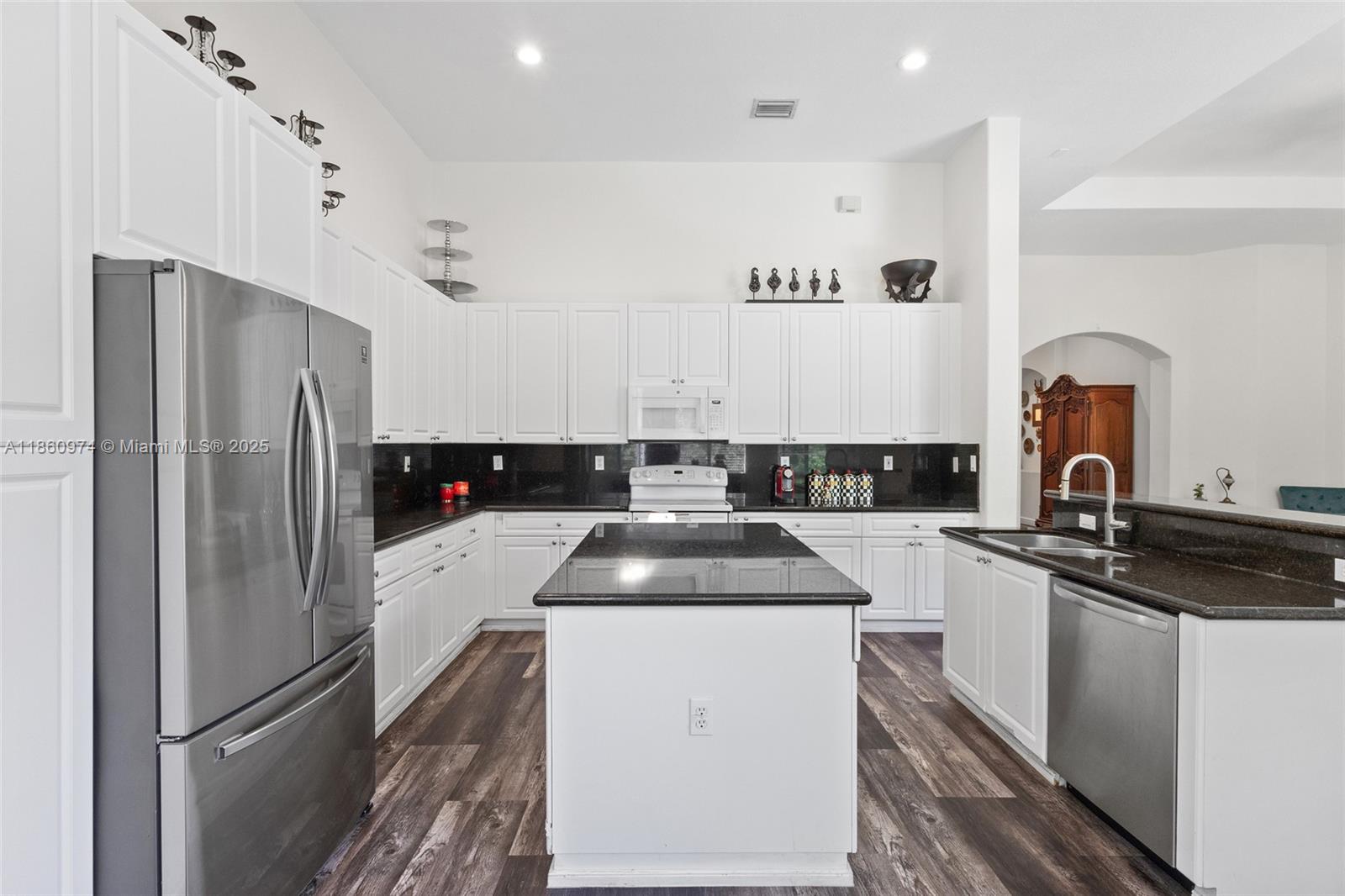 CUTLER CAY - Residential