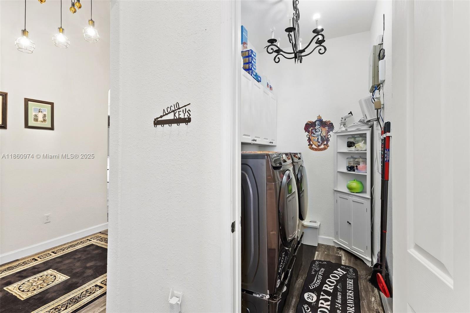 CUTLER CAY - Residential