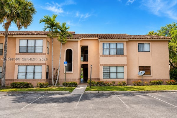 2986 S UNIVERSITY DR APT 8108, DAVIE, FL 33328 - Image 115d774faeb5a30f1b4f9c402db7c0ea/758014812