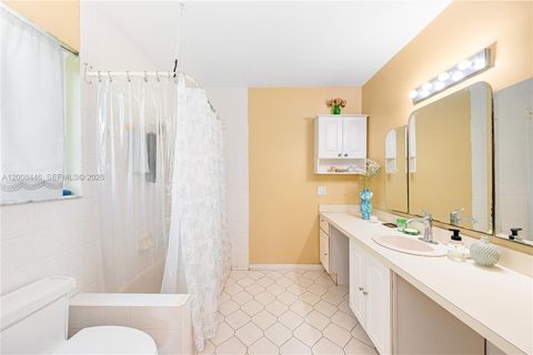 Tiny photo for 14590 SW 84th Ct, Palmetto Bay, FL 33158 (MLS # A12008446)