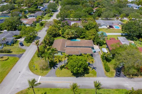 Tiny photo for 14590 SW 84th Ct, Palmetto Bay, FL 33158 (MLS # A12008446)