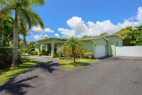 Tiny photo for 14590 SW 84th Ct, Palmetto Bay, FL 33158 (MLS # A12008446)