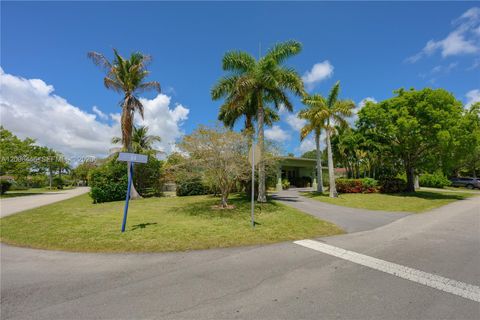 Tiny photo for 14590 SW 84th Ct, Palmetto Bay, FL 33158 (MLS # A12008446)