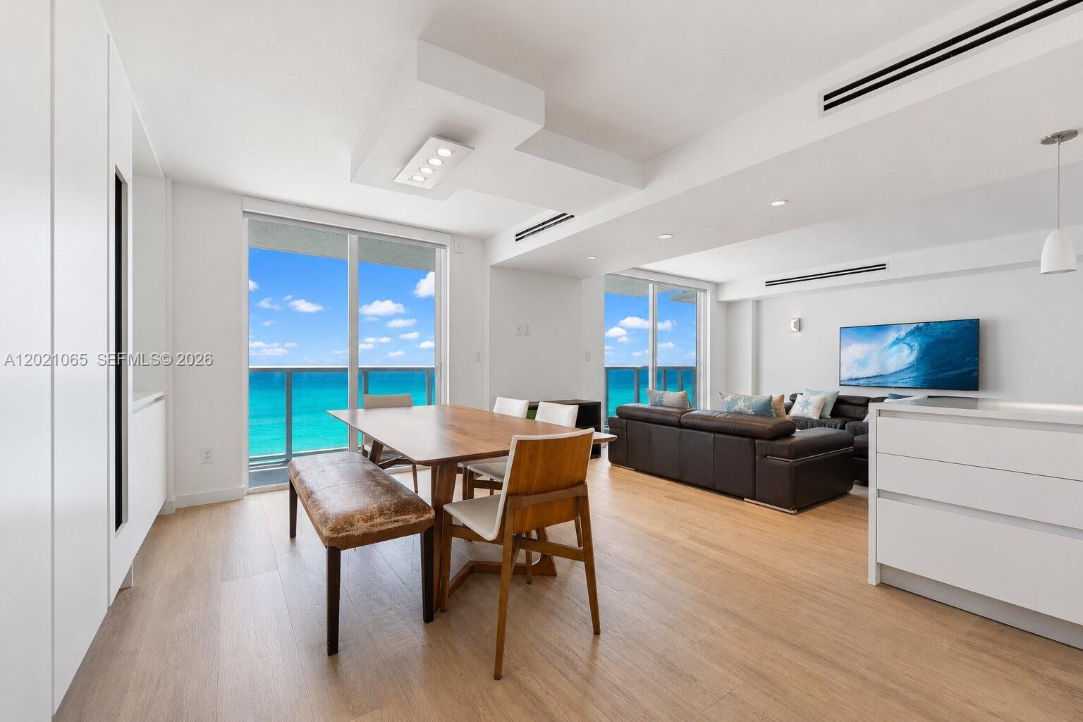 THE ROYAL CLUB CONDO - Residential