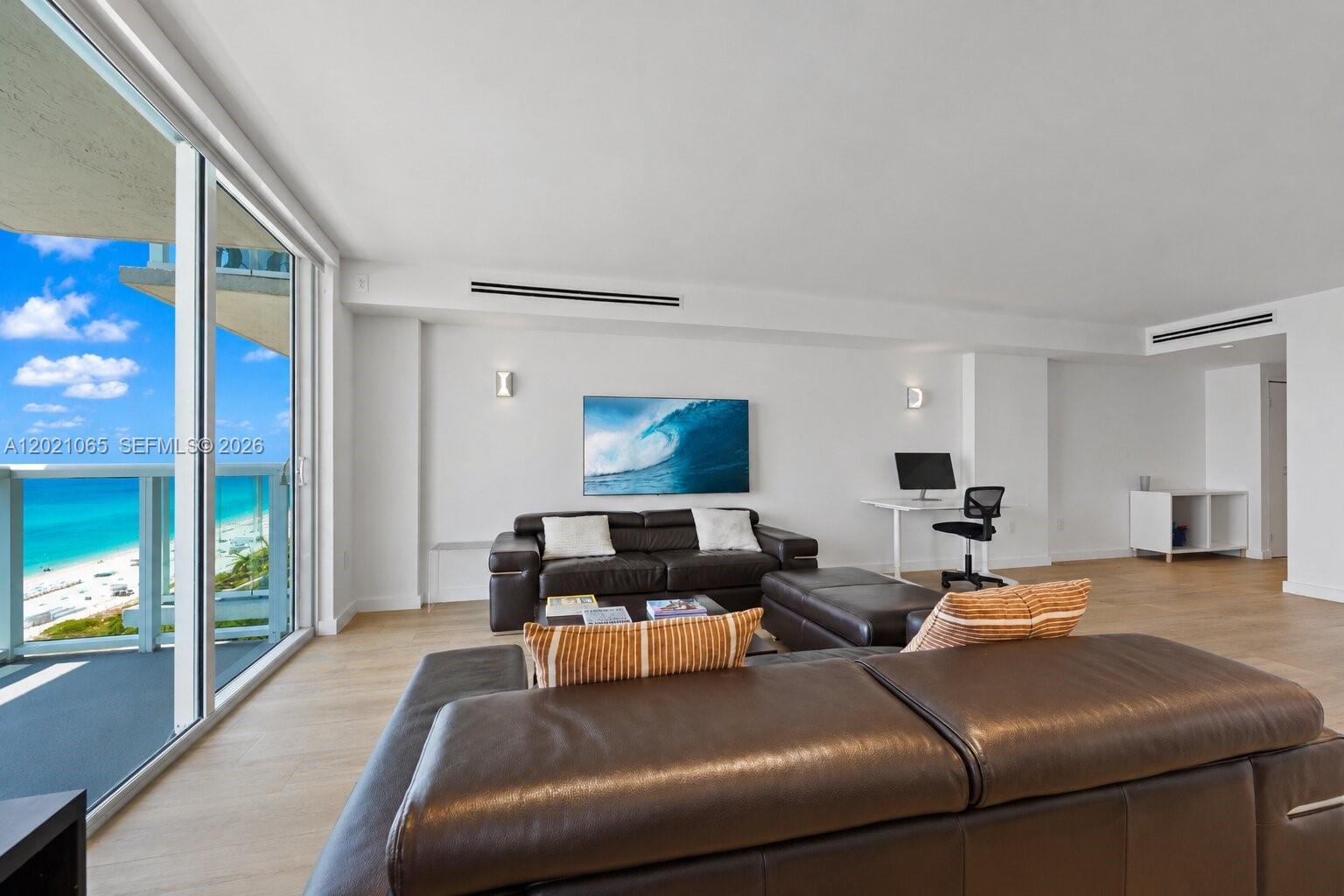 THE ROYAL CLUB CONDO - Residential