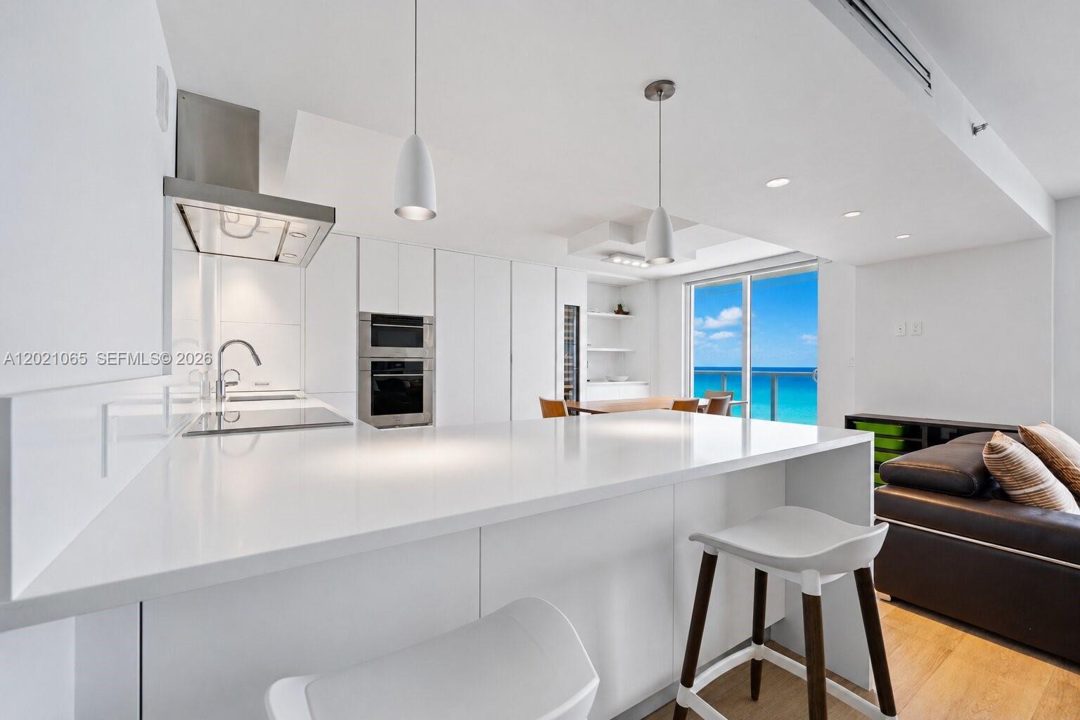THE ROYAL CLUB CONDO - Residential
